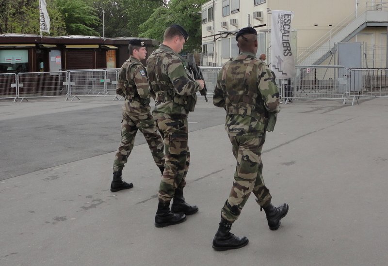 paris_128.jpg